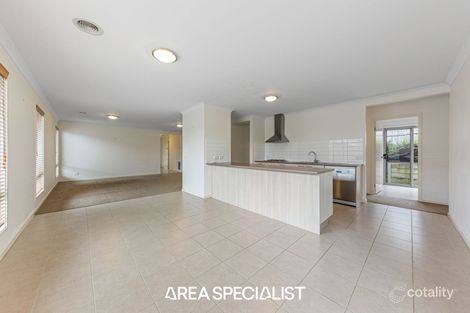 Property photo of 6 Bronte Court Drouin VIC 3818