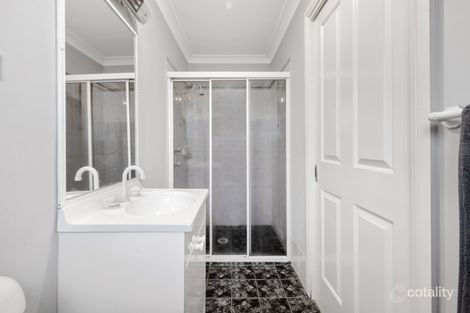 Property photo of 34 Burragate Crescent Prestons NSW 2170