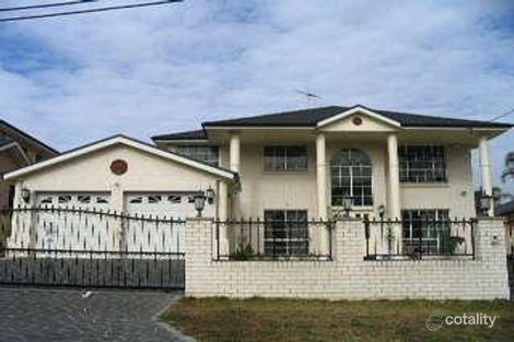 31 Balmoral Cres, Georges Hall, NSW 2198