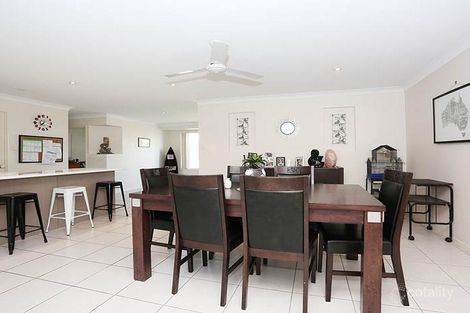 Property photo of 2-4 Dewdrop Place Ningi QLD 4511