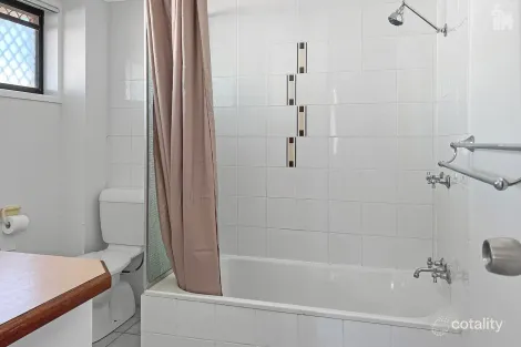 Property photo of 6/447 Esplanade Torquay QLD 4655