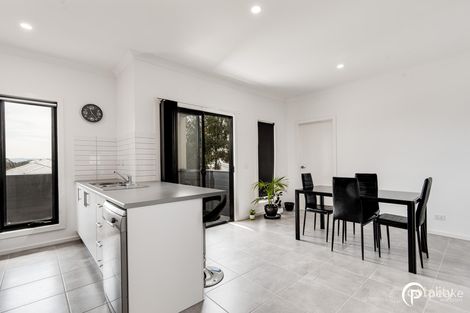 Property photo of 13 Nugget Way Cranbourne East VIC 3977