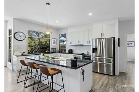 Property photo of 38 Forest Drive Hampton QLD 4352