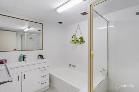 Property photo of 7/20 Whiting Street Labrador QLD 4215