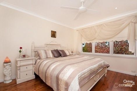 Property photo of 1 Robinson Place South Turramurra NSW 2074