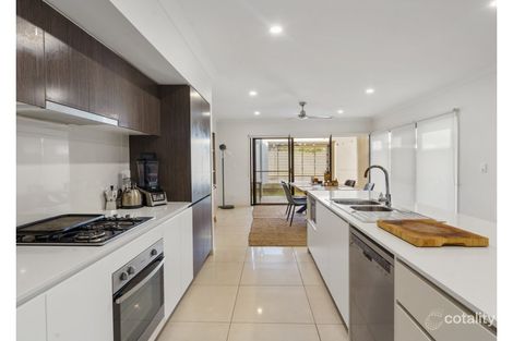 Property photo of 75 Eagle Parade Rochedale QLD 4123