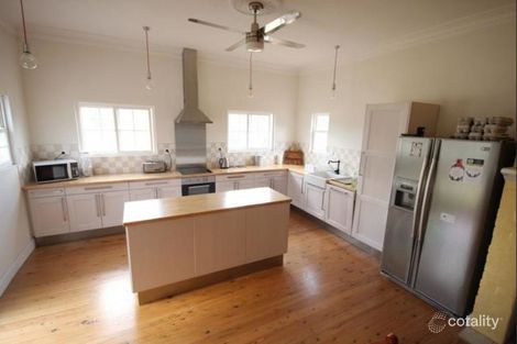 Property photo of 98 Packham Drive Molong NSW 2866