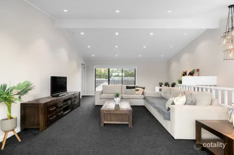 Property photo of 11 Leawarra Street Engadine NSW 2233