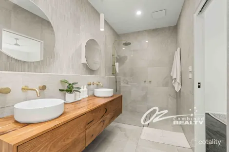 Property photo of 12 Park Road St Georges Basin NSW 2540