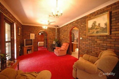 Property photo of 8 Clive Crescent Withcott QLD 4352