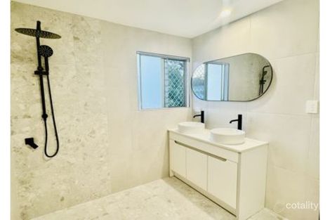 Property photo of 22 Hocking Street Arundel QLD 4214