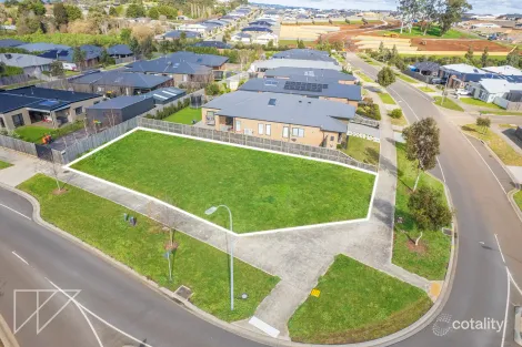 37 Paramount Dr, Warragul, VIC 3820