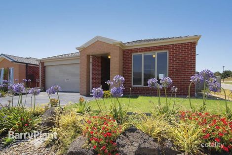 Property photo of 1 Tankard Drive Cranbourne East VIC 3977