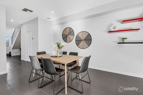 Property photo of 40 Clarendon Avenue Craigieburn VIC 3064