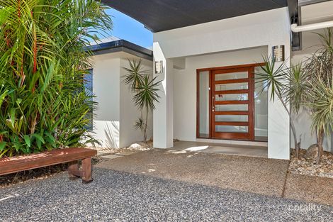 Property photo of 30 Regent Avenue Redlynch QLD 4870
