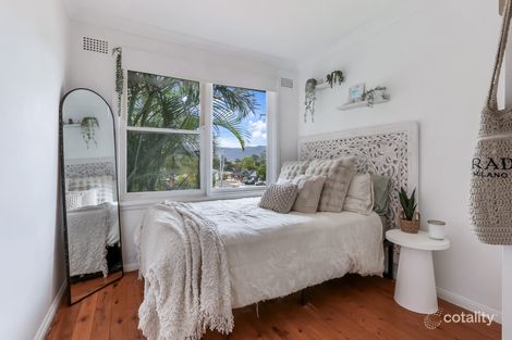 Property photo of 17 Elouera Crescent Kanahooka NSW 2530