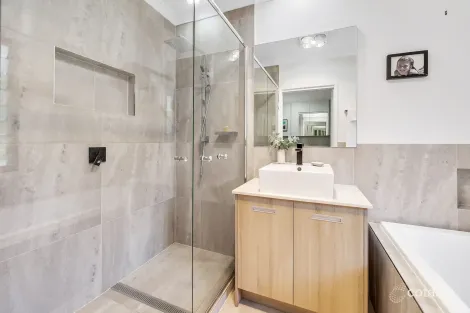 Property photo of 24 Brushbox Place Eumundi QLD 4562