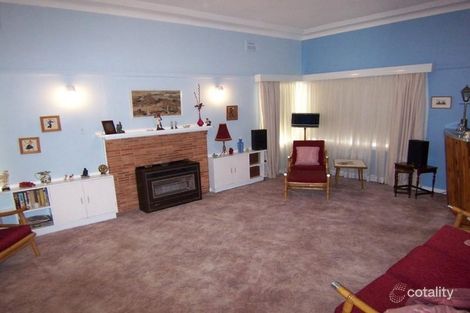 Property photo of 33 Wyangan Avenue Griffith NSW 2680