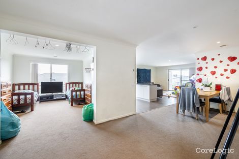 Property photo of 6 Greenview Court Cranbourne North VIC 3977