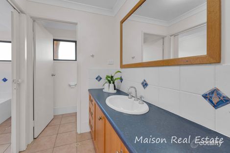 Property photo of 31 Tahoe Street Riverhills QLD 4074