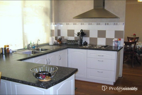 Property photo of 3 Birrel Place Gosnells WA 6110