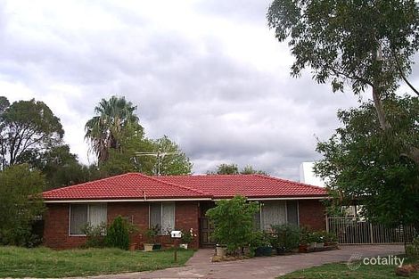 12 Ellesmere Rd, Swan View, WA 6056