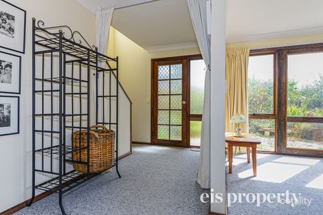 Property photo of 18/9 Pearsall Avenue Blackmans Bay TAS 7052