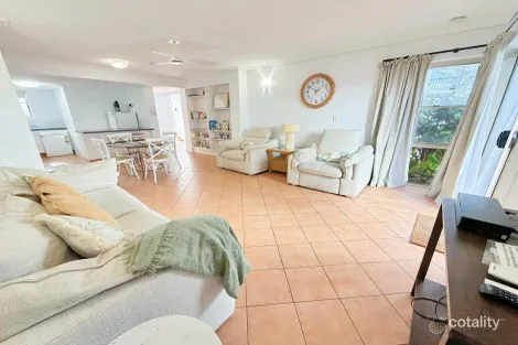 Property photo of 6/104 Miller Street Bargara QLD 4670