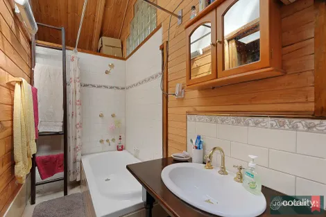 Property photo of 154 Main Road Walhalla VIC 3825