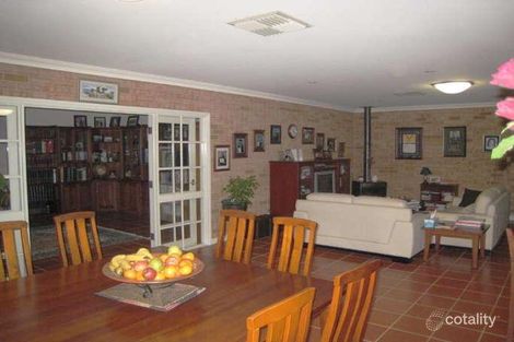 Property photo of 33 Robertson Road Kardinya WA 6163