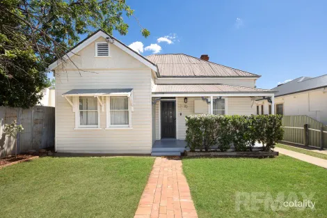 70 Bourke St, Turvey Park, NSW 2650
