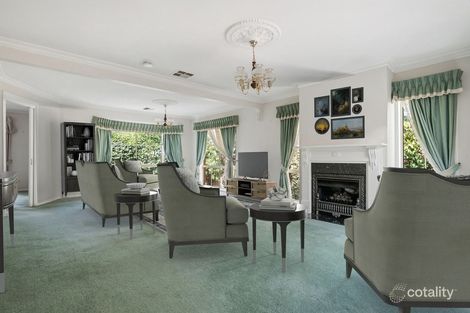 Property photo of 12 Commerford Place Chirnside Park VIC 3116
