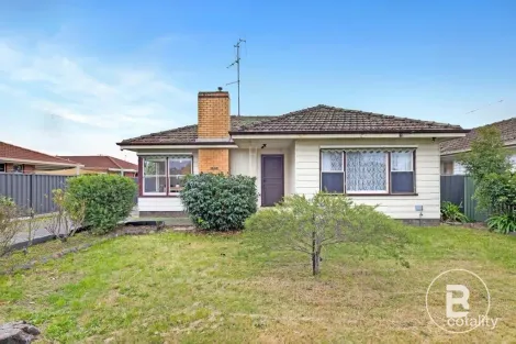 Property photo of 1246 Norman Street Wendouree VIC 3355