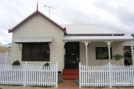 2 Corkhill St, North Fremantle, WA 6159