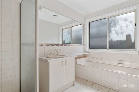 Property photo of 12 Commerford Place Chirnside Park VIC 3116