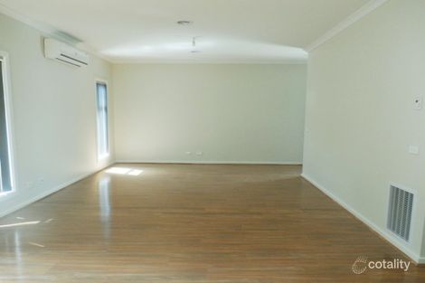Property photo of 2/10 Camdale Parade St Albans VIC 3021