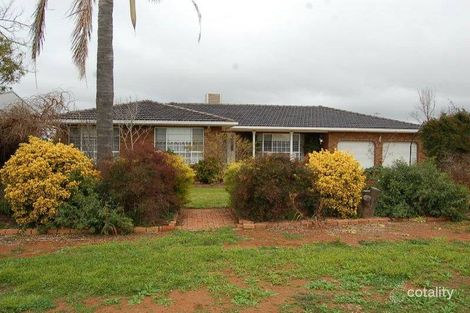 74 Barracks Rd, Yenda, NSW 2681