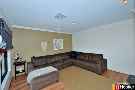 Property photo of 7 Nuchea Vista Lakelands WA 6180