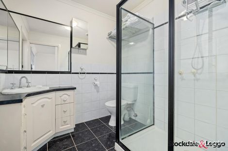 Property photo of 32 Nicholson Court Greenvale VIC 3059