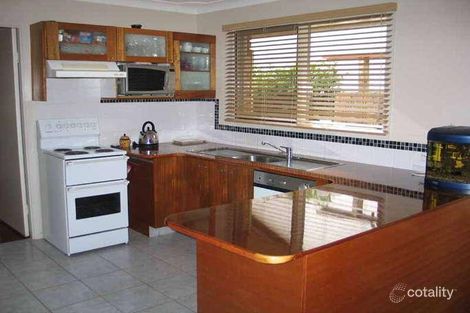 Property photo of 10 Lawrence Avenue Niagara Park NSW 2250