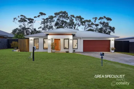 Property photo of 26 Everitt Close Lang Lang VIC 3984