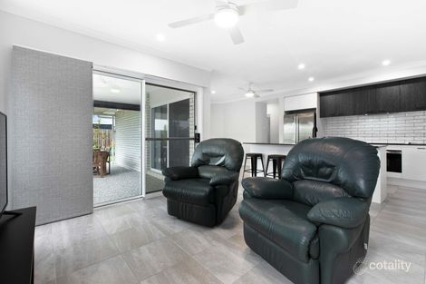 Property photo of 5 Waterside Way Eli Waters QLD 4655