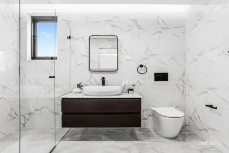 Property photo of 18 Juniper Place Sylvania NSW 2224