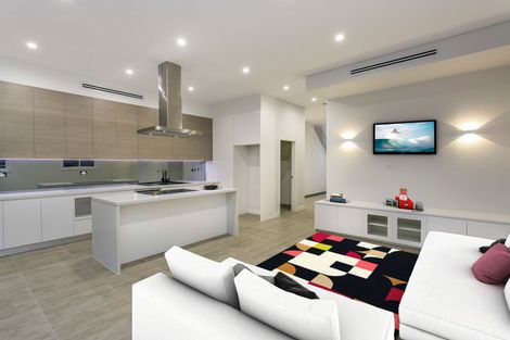 Property photo of 15 Samoa Avenue Picnic Point NSW 2213