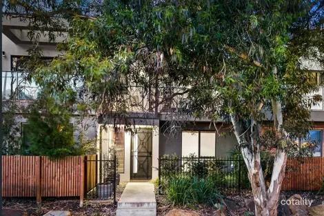 27 Lithgow Way, Mooroolbark, VIC 3138