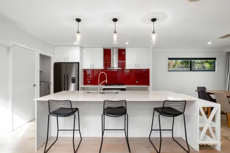 Property photo of 9 Sword Street Woolloongabba QLD 4102