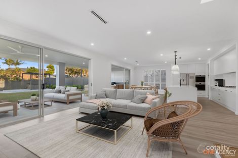 Property photo of 85 Caves Beach Road Caves Beach NSW 2281