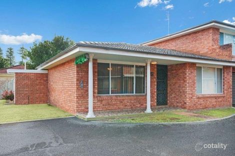 Property photo of 4/68 Ocean Beach Road Woy Woy NSW 2256