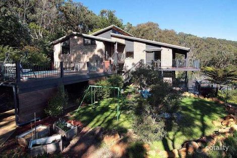 16 Scenic Cres, Kalorama, VIC 3766