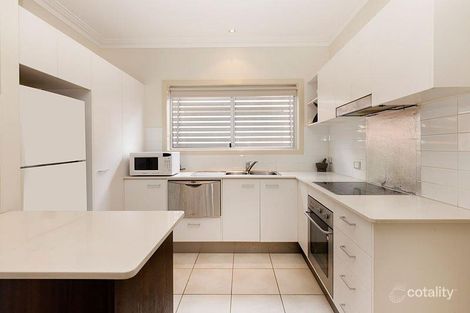 Property photo of 2/25 Rennie Street Indooroopilly QLD 4068